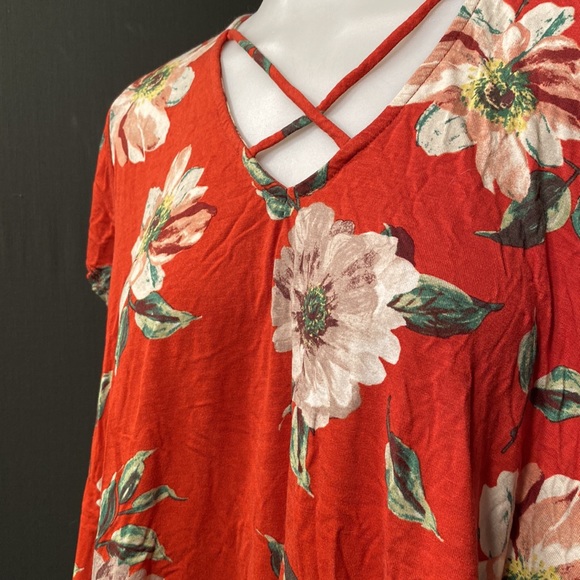 Chris & Carol floral swing blouse - Picture 2 of 5